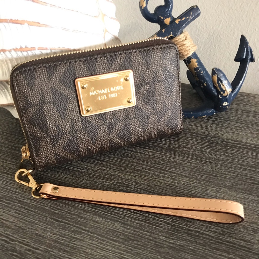 **NEVER USED** Michael Kors Card Wallet